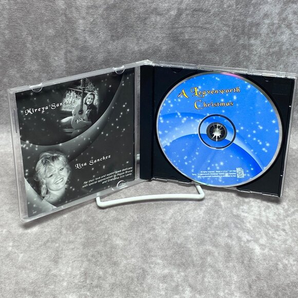 A Leavenworth Christmas CD By Lisa Sanchez & Mireya Sanchez Washington State - Picture 3 of 6